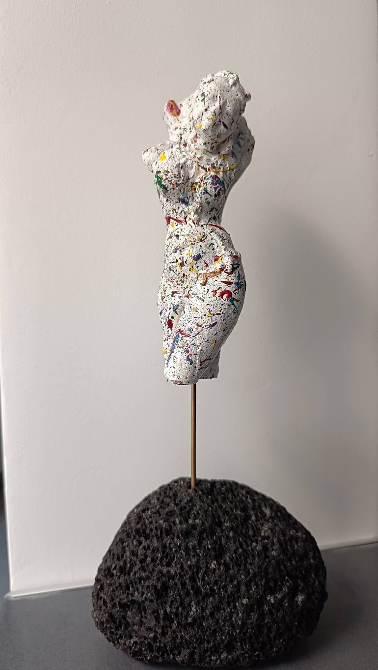 Original Contemporary Women Sculpture by Alexandre  Nominé 