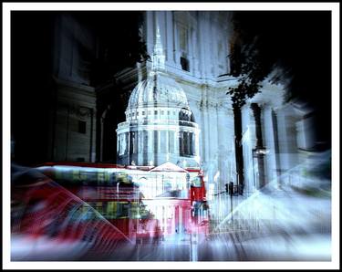 "London St Pauls red bus" thumb