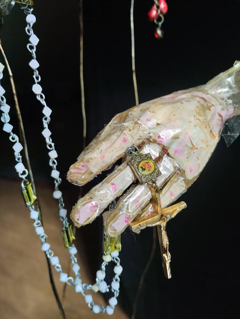 Original Contemporary Religion Sculpture by David De Oliveira