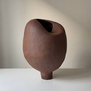 The Womb Vase