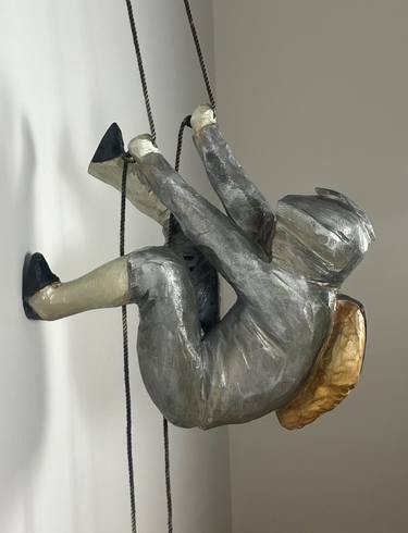Original Contemporary Body Sculpture by C L A U R I I L I E V O