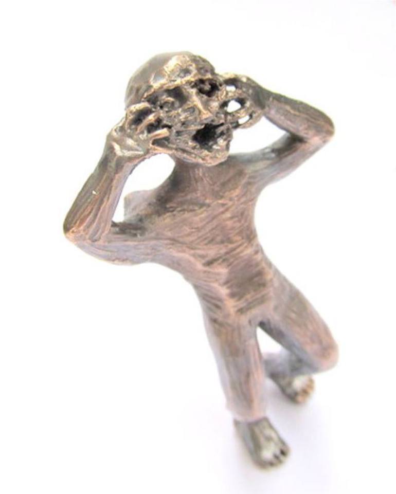 Original Figurative Men Sculpture by Melanie Rundel-Milzner