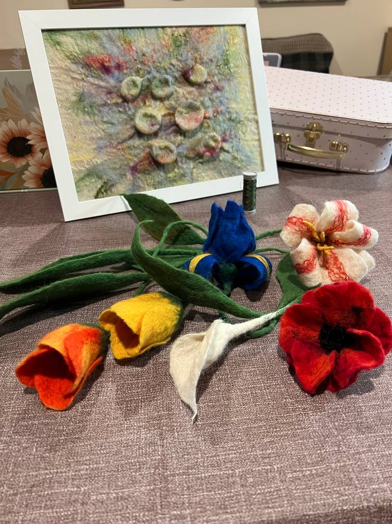 Original Romanticism Floral Sculpture by Lora Kochetkova