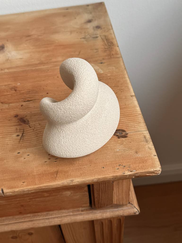 Original Minimalism Body Sculpture by Aleksandra Krasnopolska