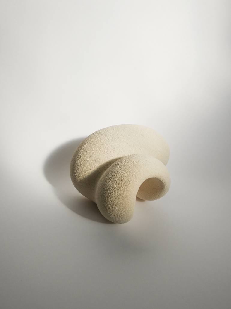 Original Minimalism Body Sculpture by Aleksandra Krasnopolska