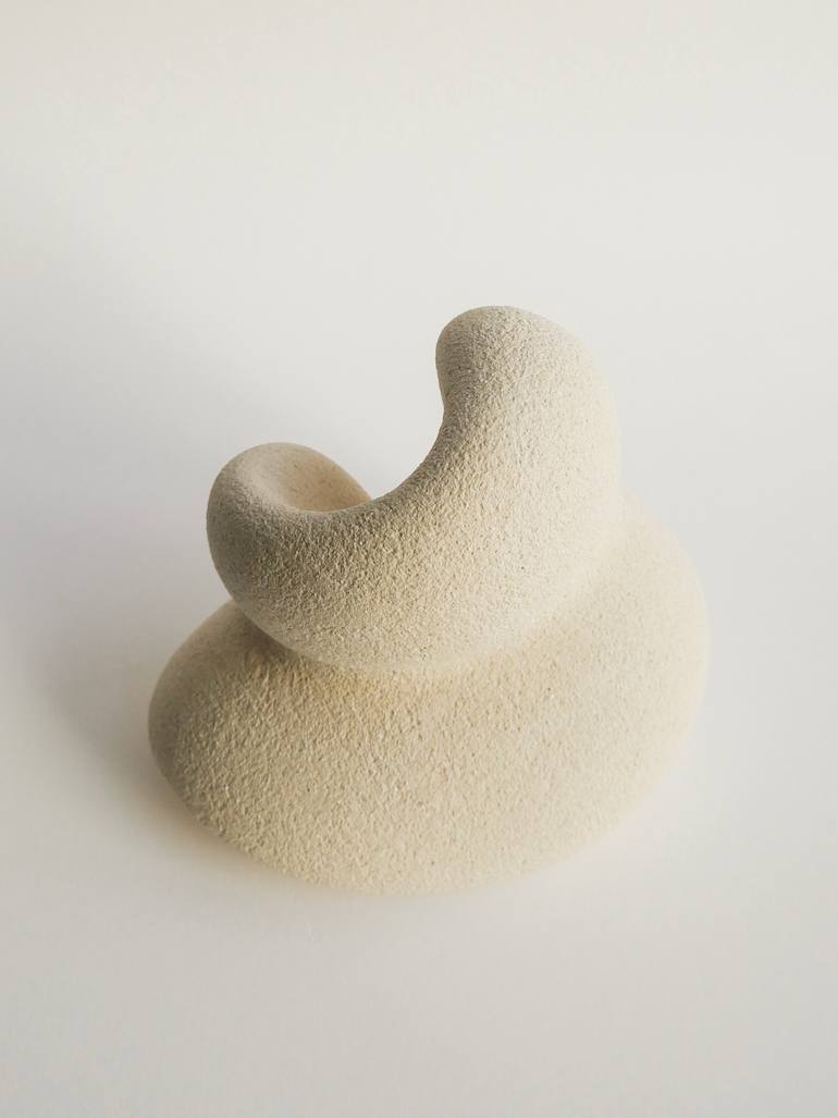 Original Minimalism Body Sculpture by Aleksandra Krasnopolska