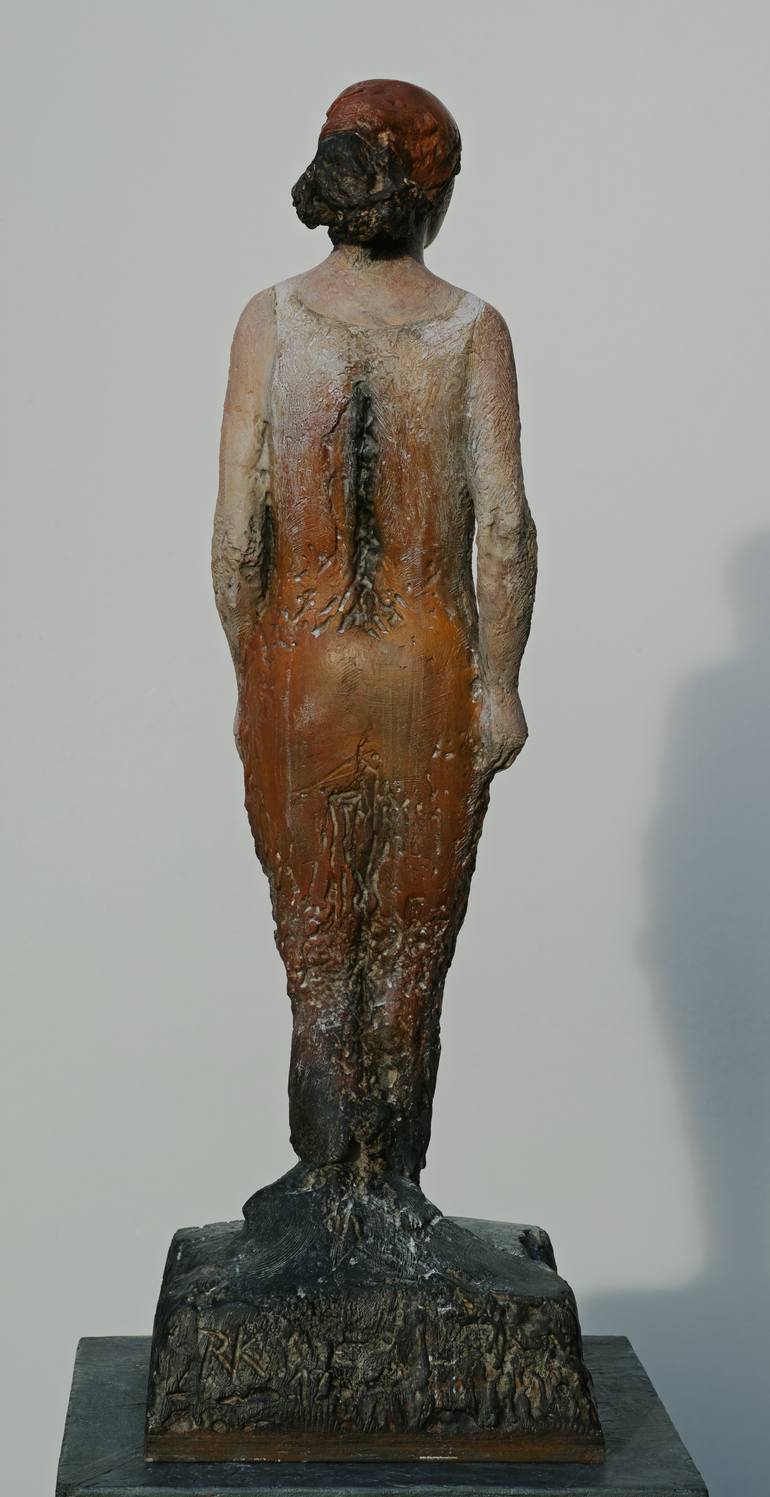 Original Realism Women Sculpture by Ralf Kleine