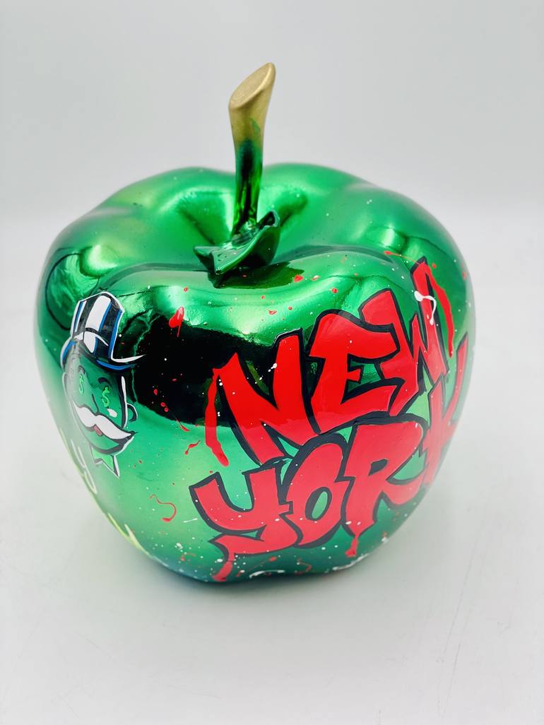 Original Art Deco Graffiti Sculpture by Ahu Didem Sever
