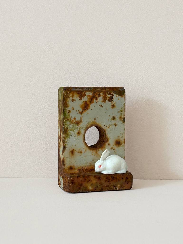 Original Contemporary Animal Sculpture by Daphne Maureen