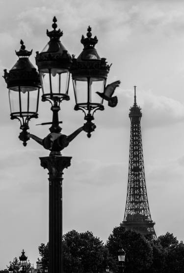Eiffel Tower in a Winter Scene thumb