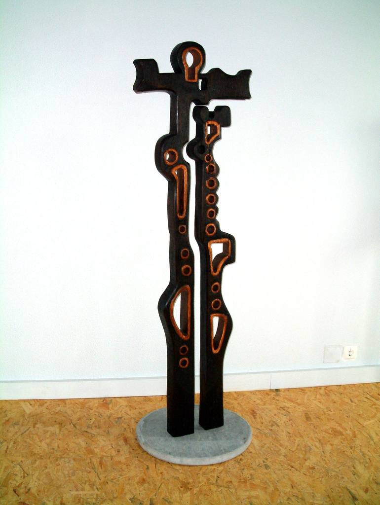 Original World Culture Sculpture by Marc Oliver Loerke