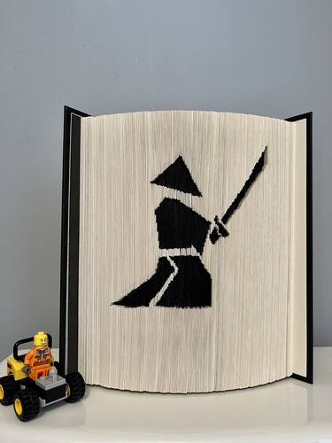 Original Modernism Men Sculpture by Sherry Wang
