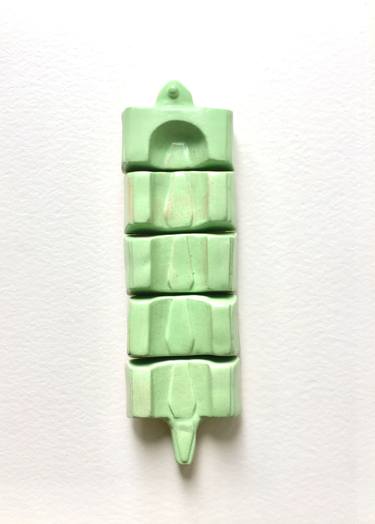 Light green totem thumb