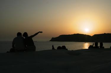 Series SICILY SHOTS: Waiting for the sunset thumb