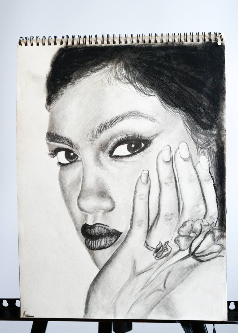 Original Figurative Women Drawing by Mari Alis