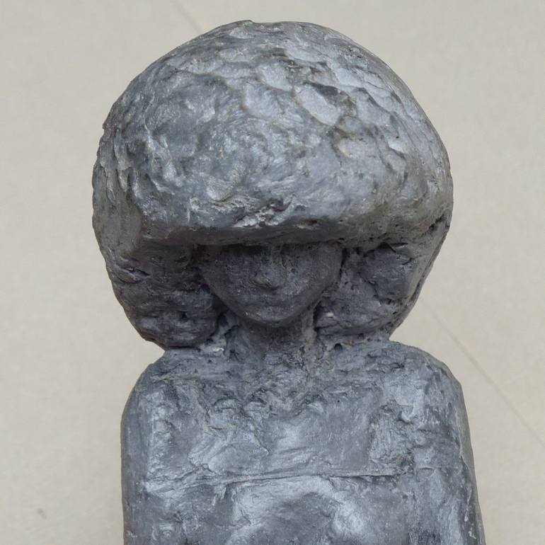 Original Women Sculpture by Angelika Kienberger