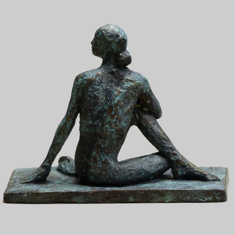 Original Women Sculpture by Angelika Kienberger