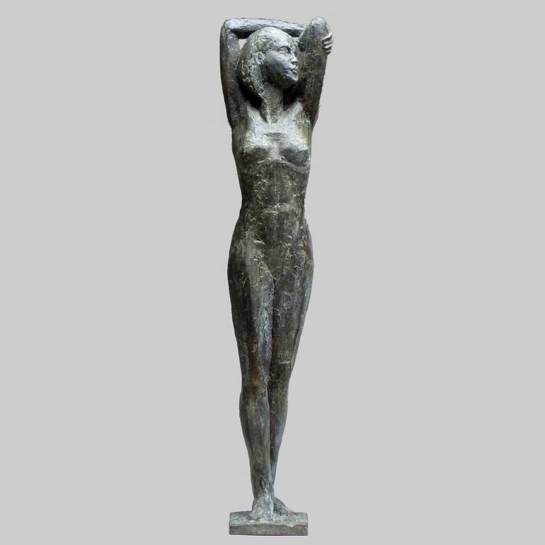 Original Women Sculpture by Angelika Kienberger