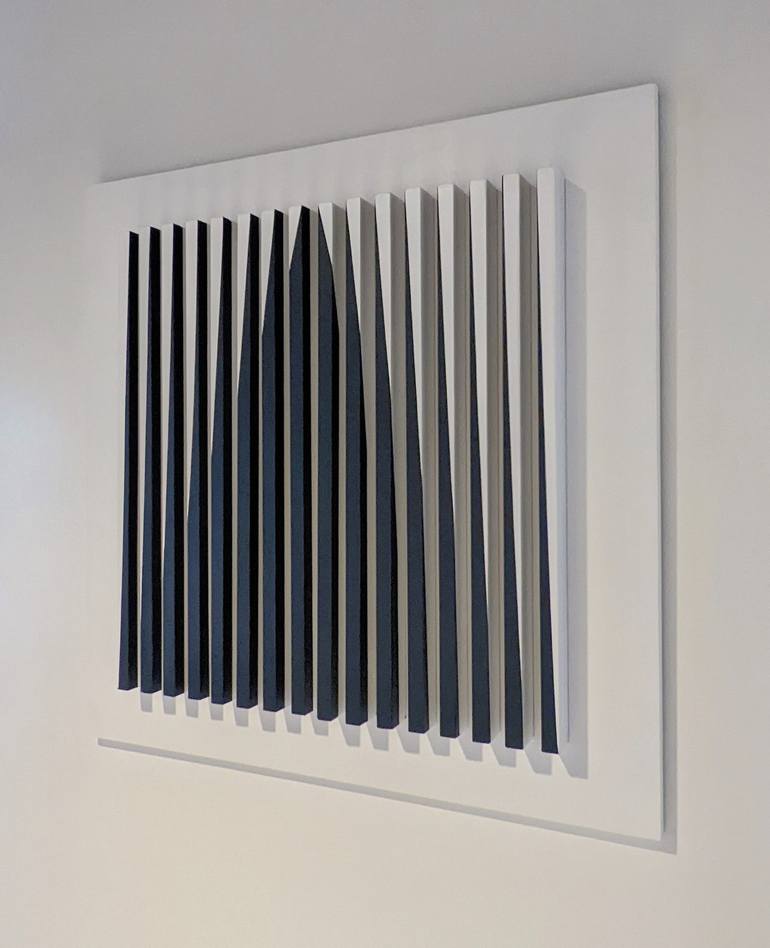 Original Minimalism Geometric Sculpture by Alberto Gonzalez Vivo