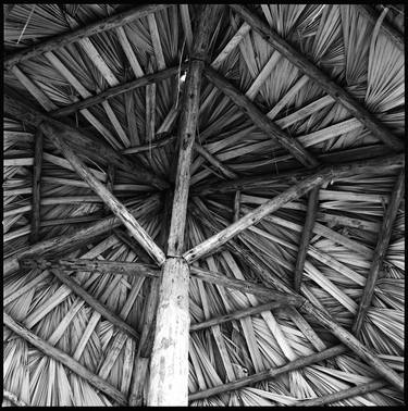 Edition 1/10 - Parasol, Havana, Cuba thumb