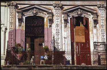 Edition 2/10 - Dog on Balcony, Old Havana, Cuba thumb