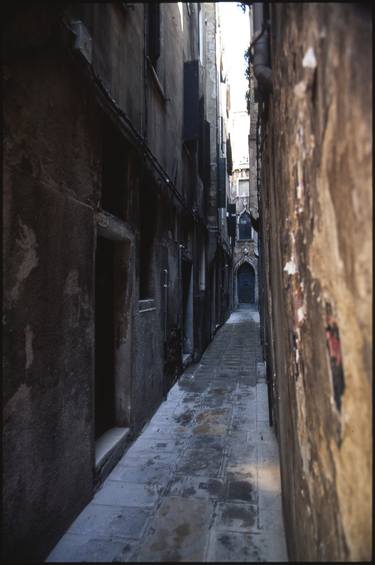 Edition 1/10 - Alley, Venice, Italy thumb