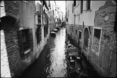 Edition 2/10 - Canal Side Street, Venice, Italy 2009 thumb