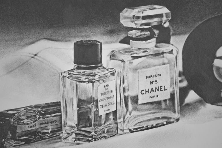 Original Realism Still Life Drawing by Gianna Toenz