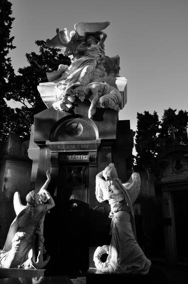 Original Black & White Architecture Photography by Chris Bravo