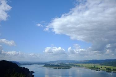 The Columbia River from Crown Point West thumb