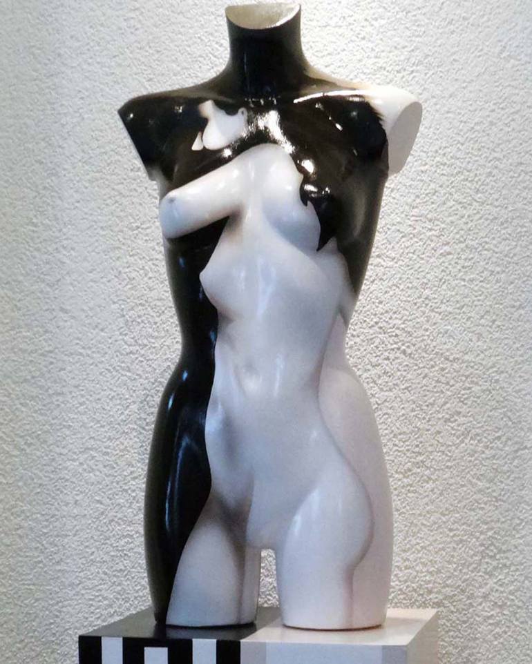 Original Pop Art Body Sculpture by Lutz Müller