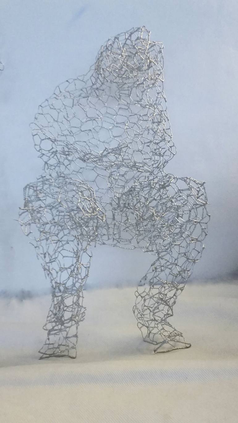 Original Body Sculpture by Naomi Middelmann