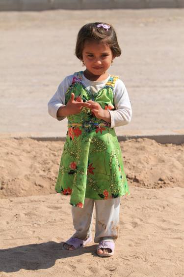 The Gaze of an Afghan Refugee Girl_1 thumb