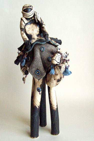 Original Figurative Animal Sculpture by Lesley Anne Greene