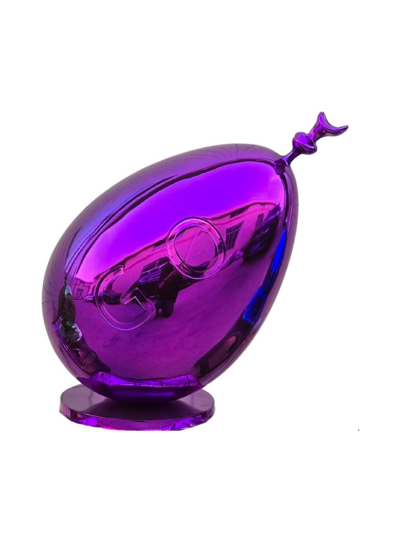 Original Humor Sculpture by Hugo Brun | Pop Art Art on Fiberglass | PUMPED