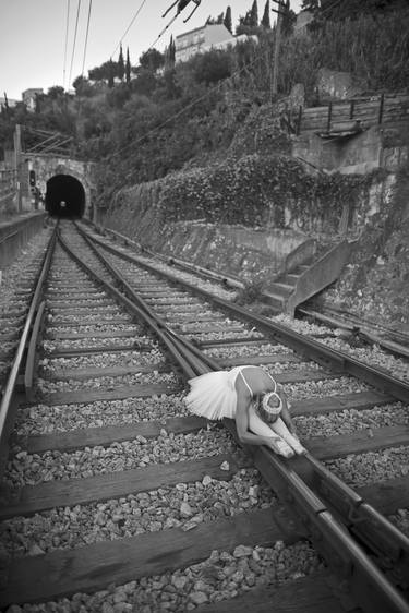 The Lisbon Ballerina Project #2 (Limited Edition of 3+1 prints) thumb