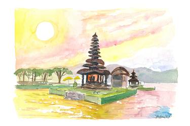 Bali Fascinating Pura Bratan Temple with Sun over the Lake thumb