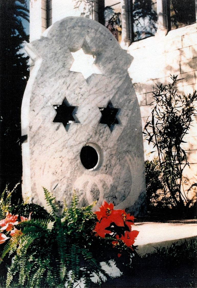 Original Abstract Sculpture by Julia Cake