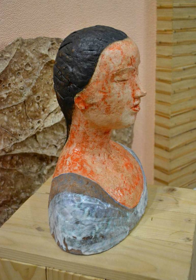 Original Figurative People Sculpture by Hanna Kyselova