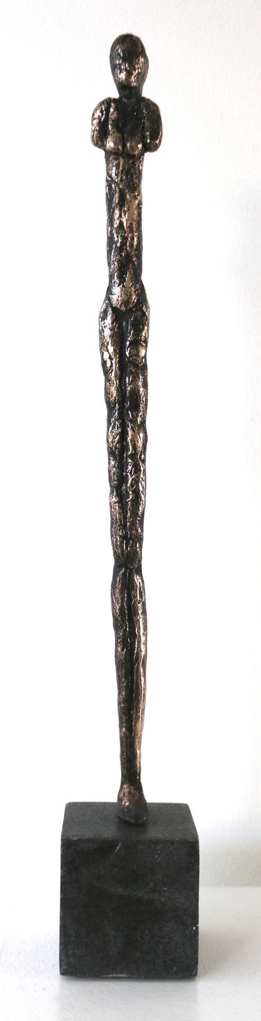 bronze no. 27 thumb