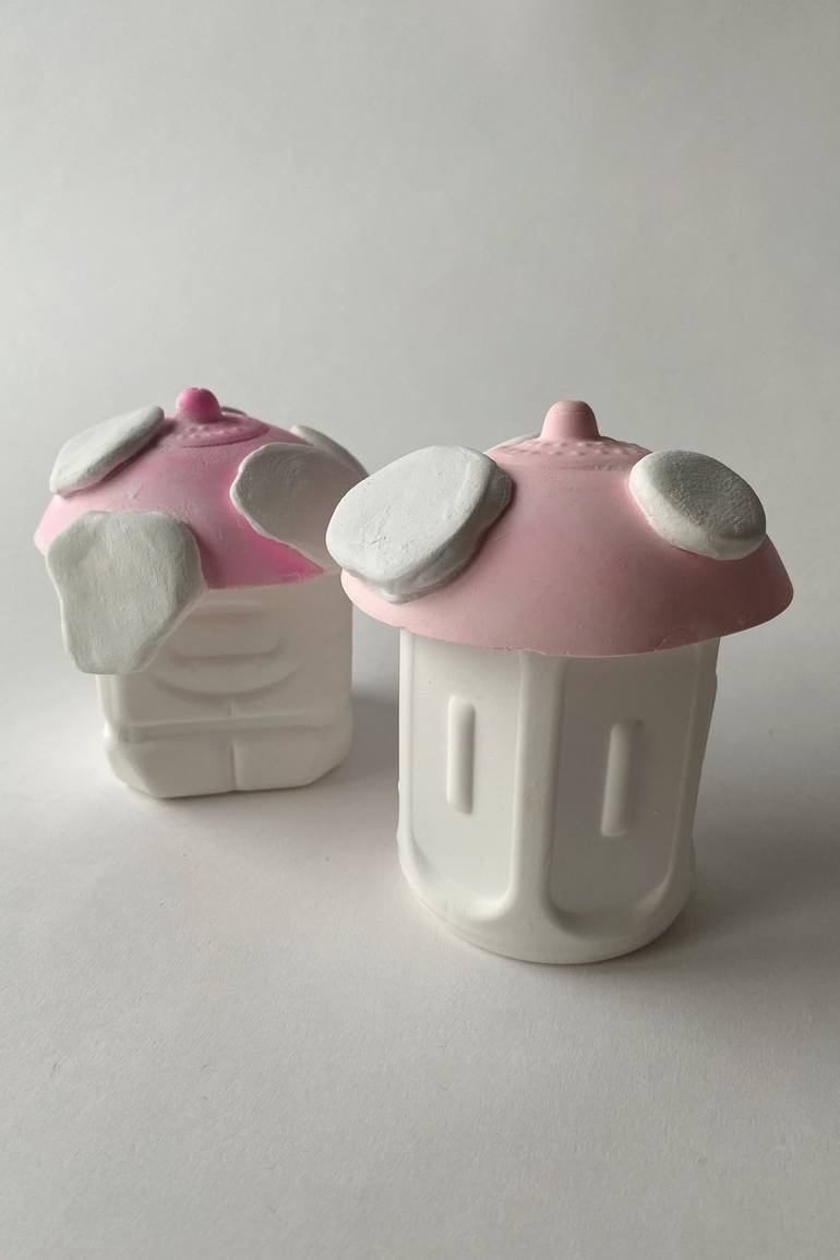 Original Figurative Body Sculpture by Annique Delphine