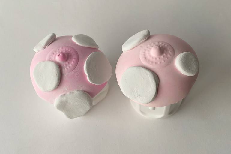 Original Figurative Body Sculpture by Annique Delphine