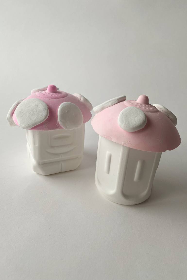 Original Figurative Body Sculpture by Annique Delphine