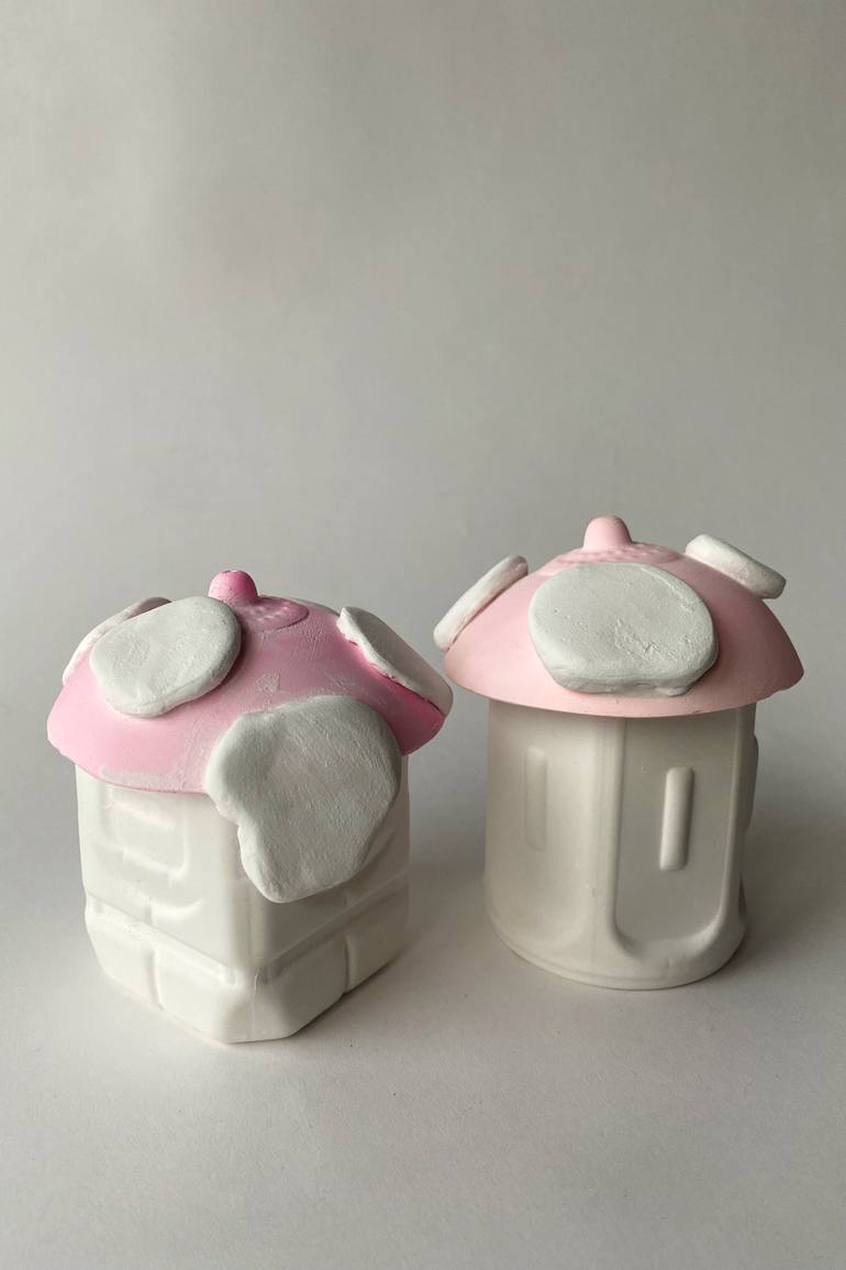 Original Figurative Body Sculpture by Annique Delphine