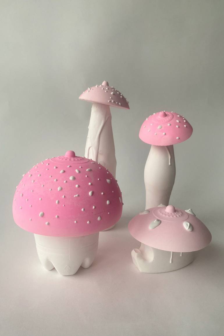 Original Figurative Body Sculpture by Annique Delphine