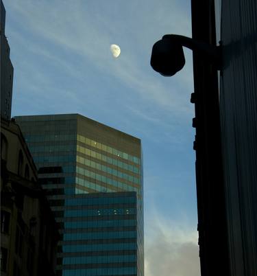 Moon over NYC thumb