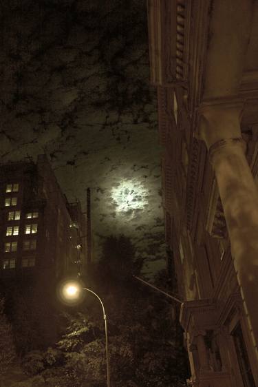 Lampost with moon/Limited Edition of 5/10 printed on Gallery Fiber base paper thumb