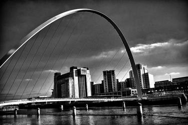 Millenium Bridge & The Baltic thumb