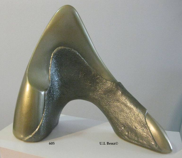 Original Modernism Abstract Sculpture by Ui Benz