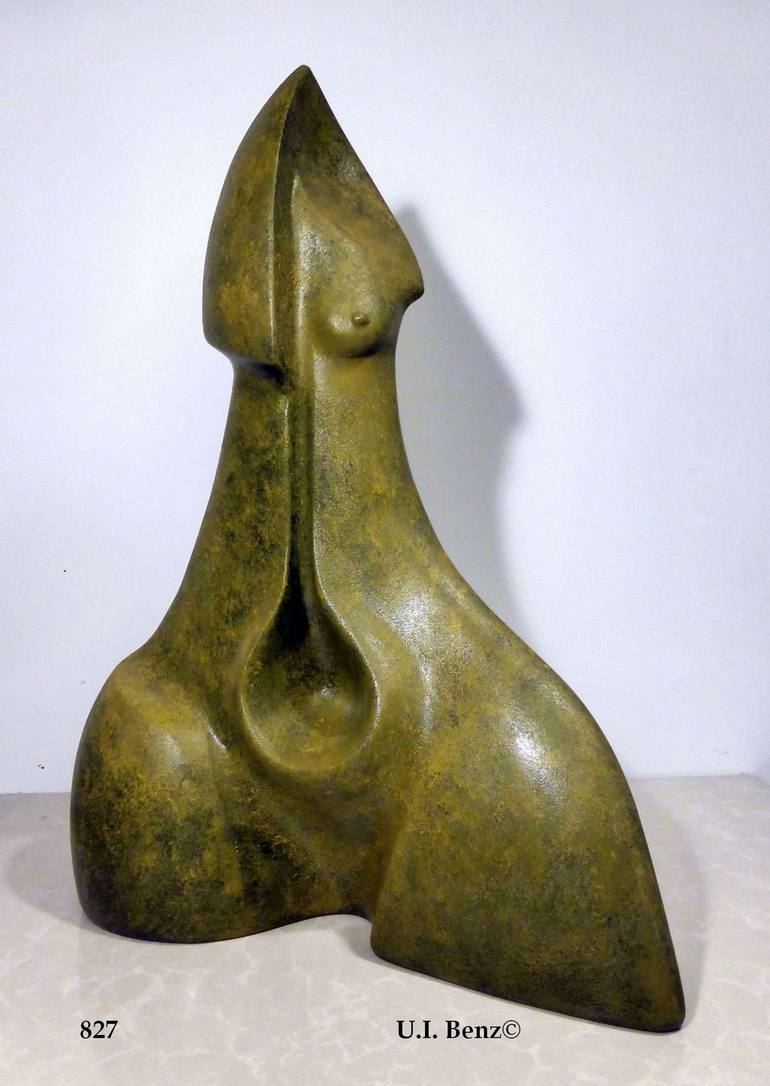 Original Women Sculpture by UI Benz